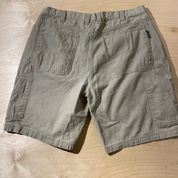 Wolverine Men's Khaki Shorts 42 (HS) - Picture 10 of 12